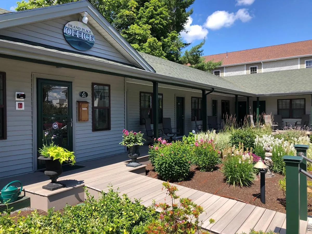 Motel Island Place