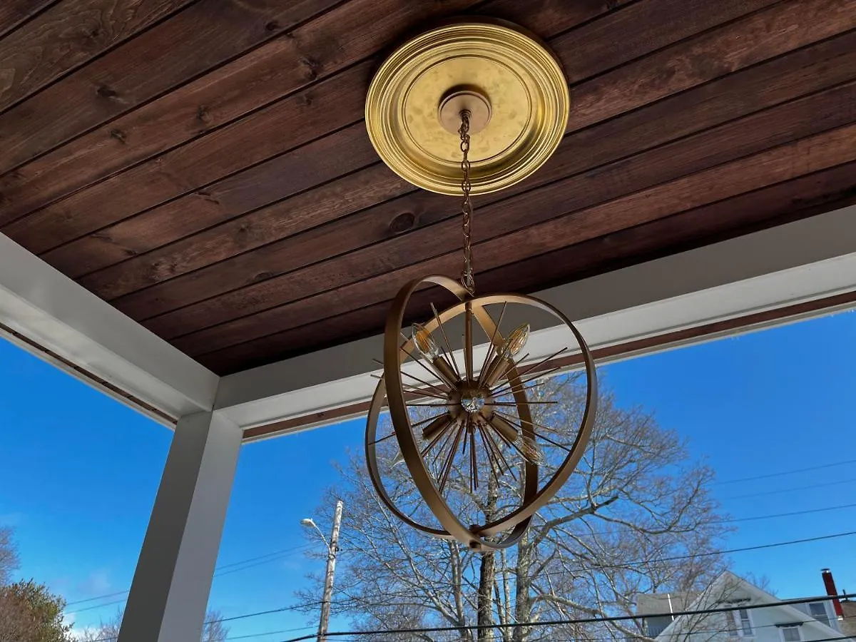 Queen Anne's Revenge Otel 3*