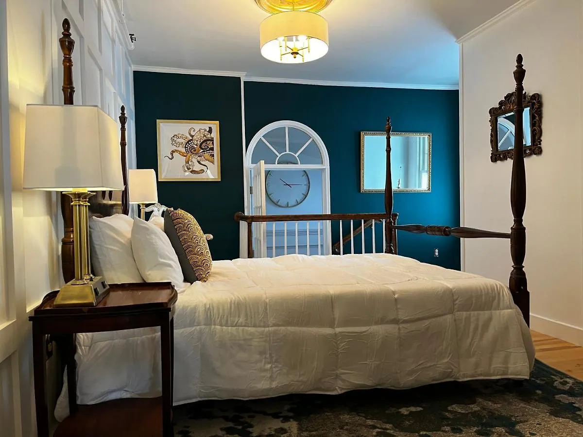 Queen Anne's Revenge 3*