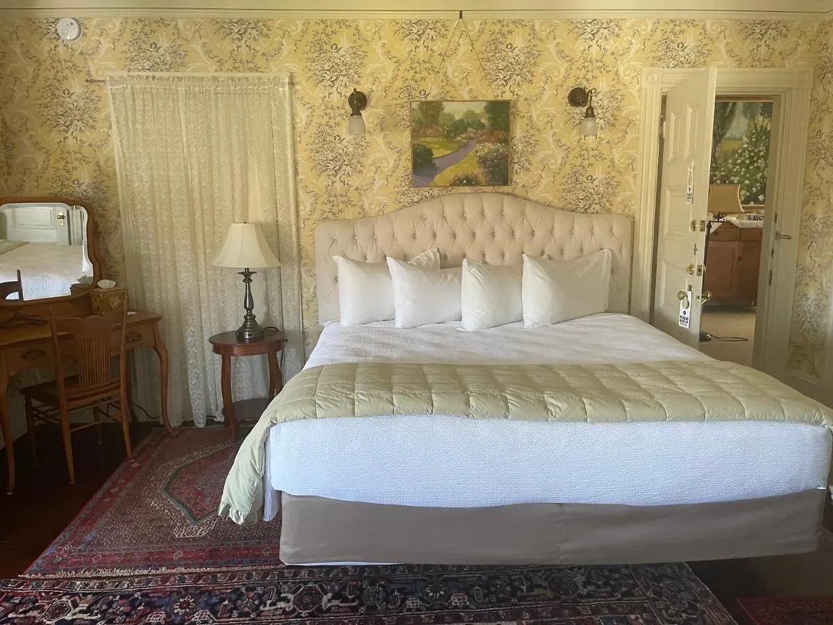 Moseley And The Town Bed & Breakfast 3*