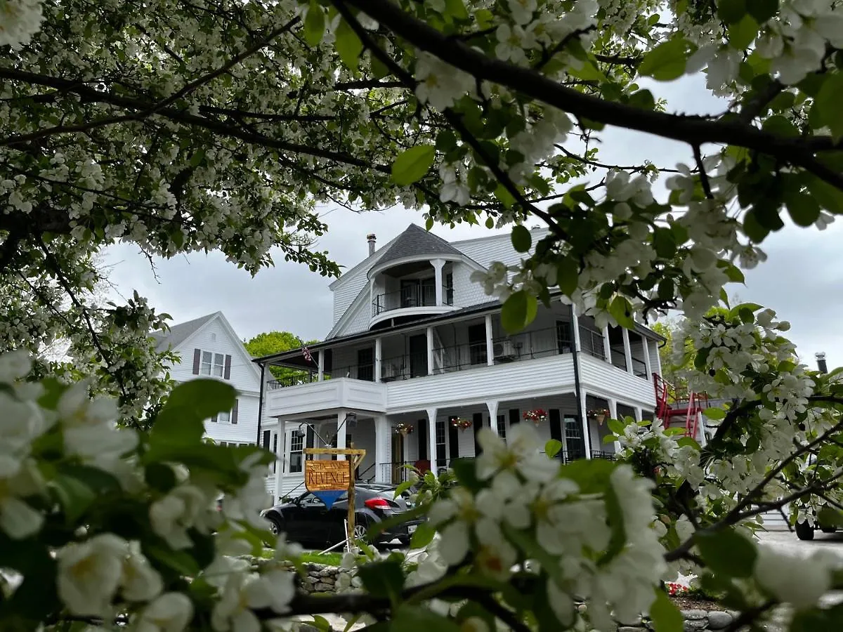 Queen Anne's Revenge Otel 3*