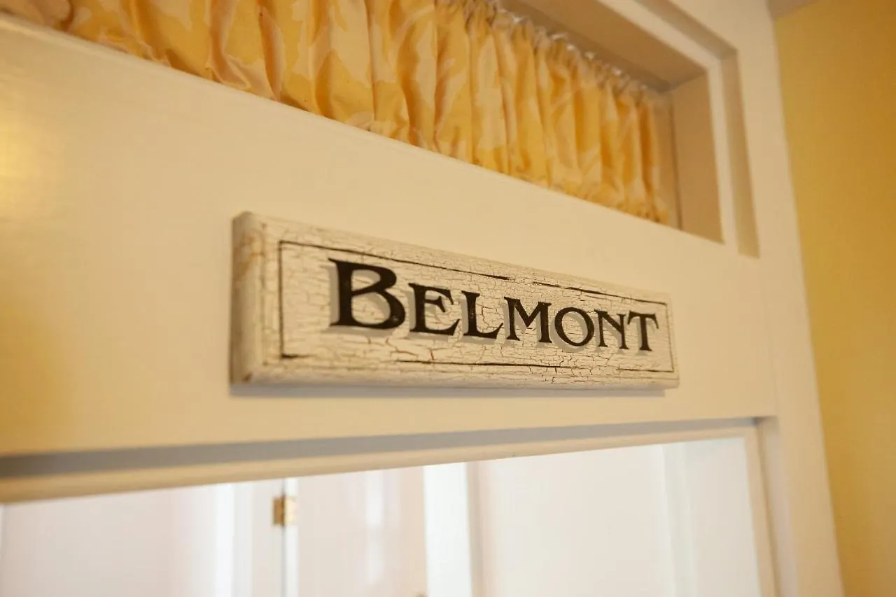 B&B Yellow House 3*