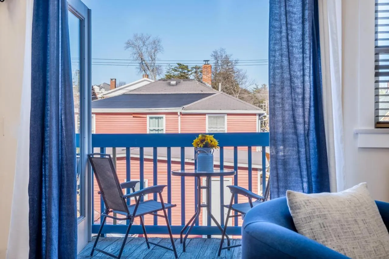 Apartment Downtown In