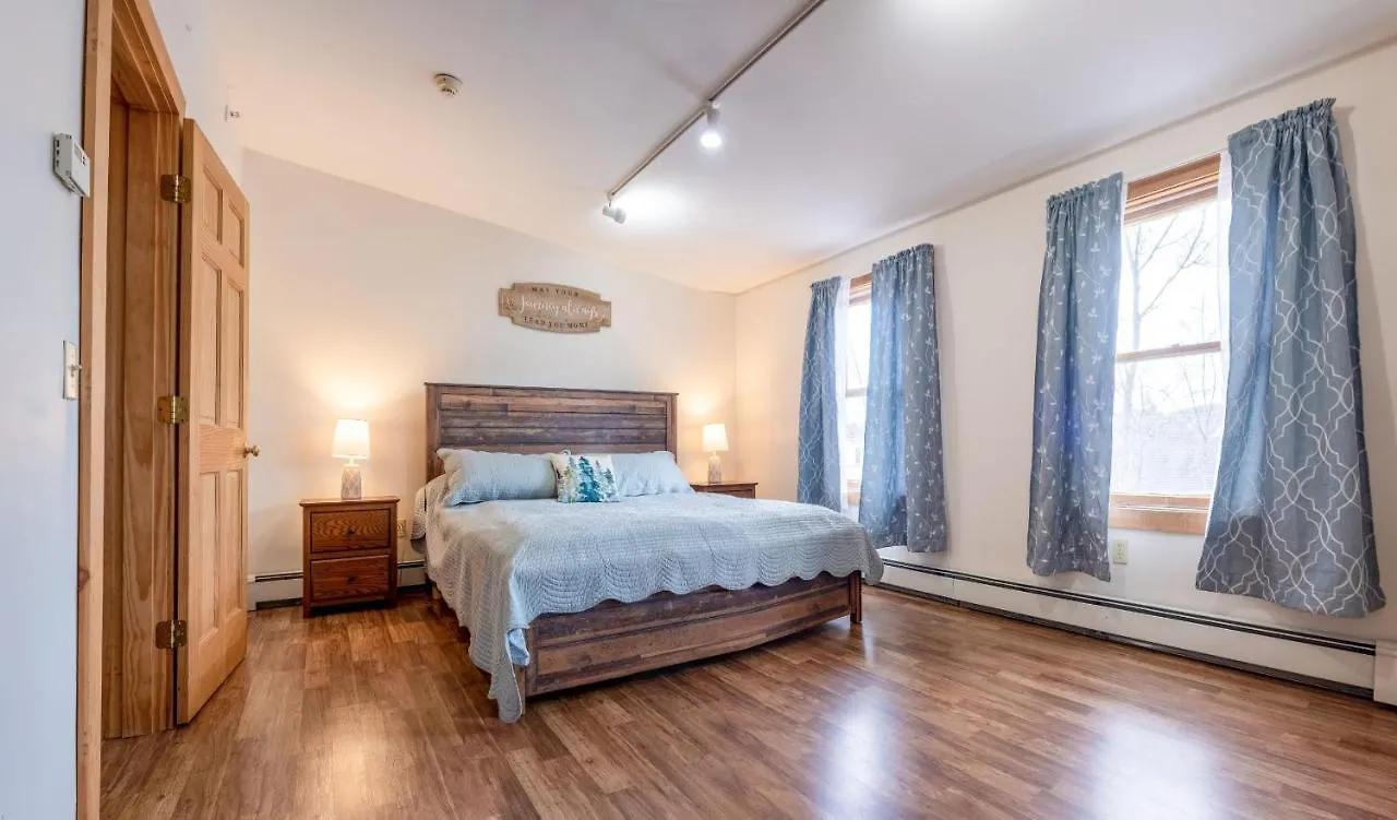 Apartment Downtown In Bar Harbor