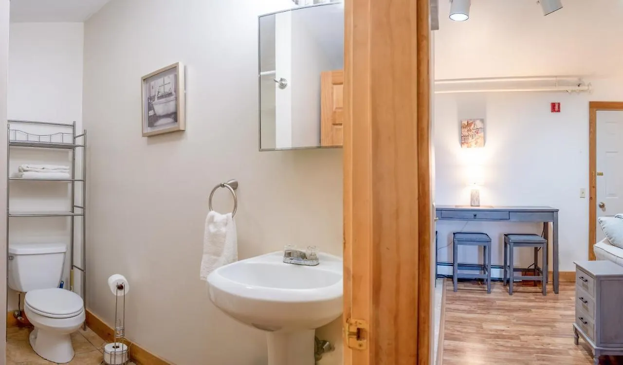 Apartment Downtown In Bar Harbor