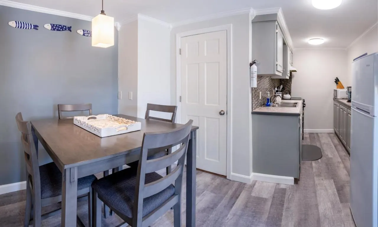 Main Street Downtown Apartment