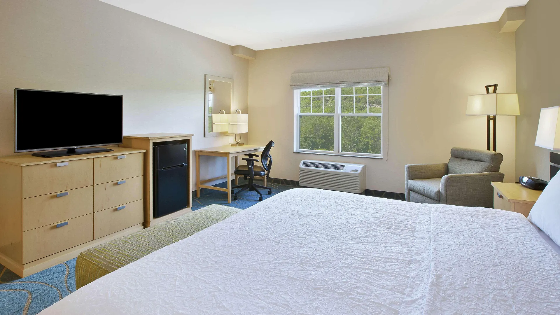 Hampton Hotel 3*
