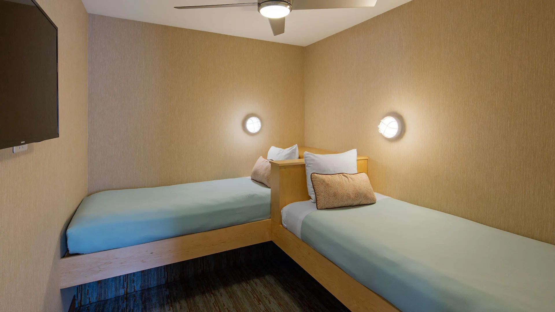Western Acadia Park Motel 3*