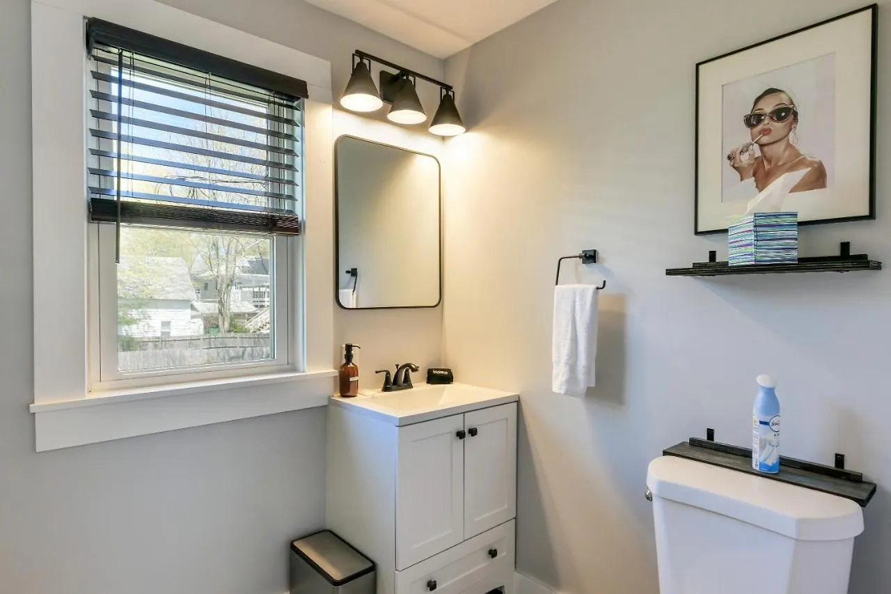 Cozy 1 Bedroom In The Center Of Bh! Inspiration Point Apartment