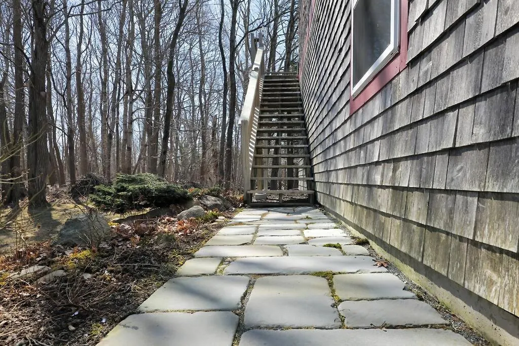 2 Bedroom W/ Pondside View Backyard Maine Escape Holiday home Bar Harbor