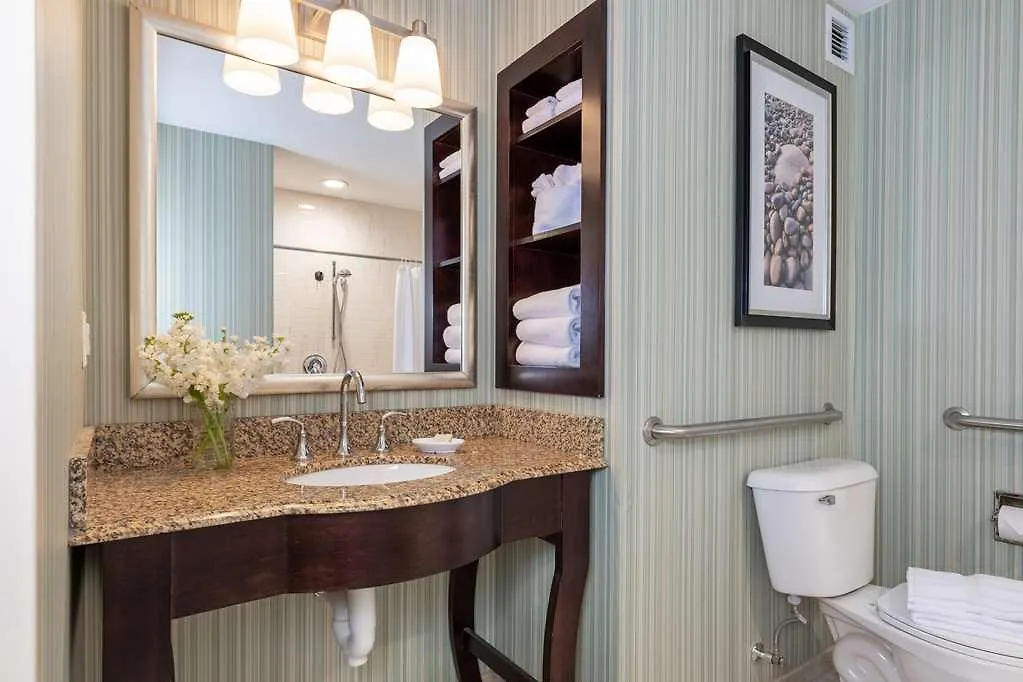 Atlantic Oceanside And Event Center Hotel *