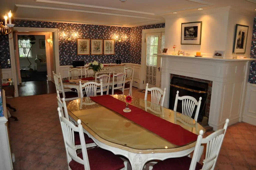 Stone Throw Bed & Breakfast Bar Harbor