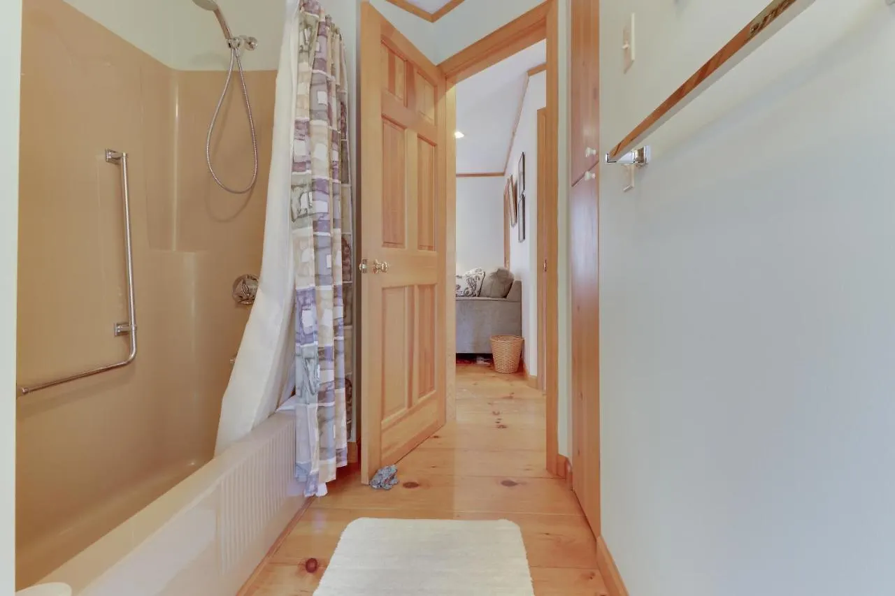 Holiday home Blaney's Bight