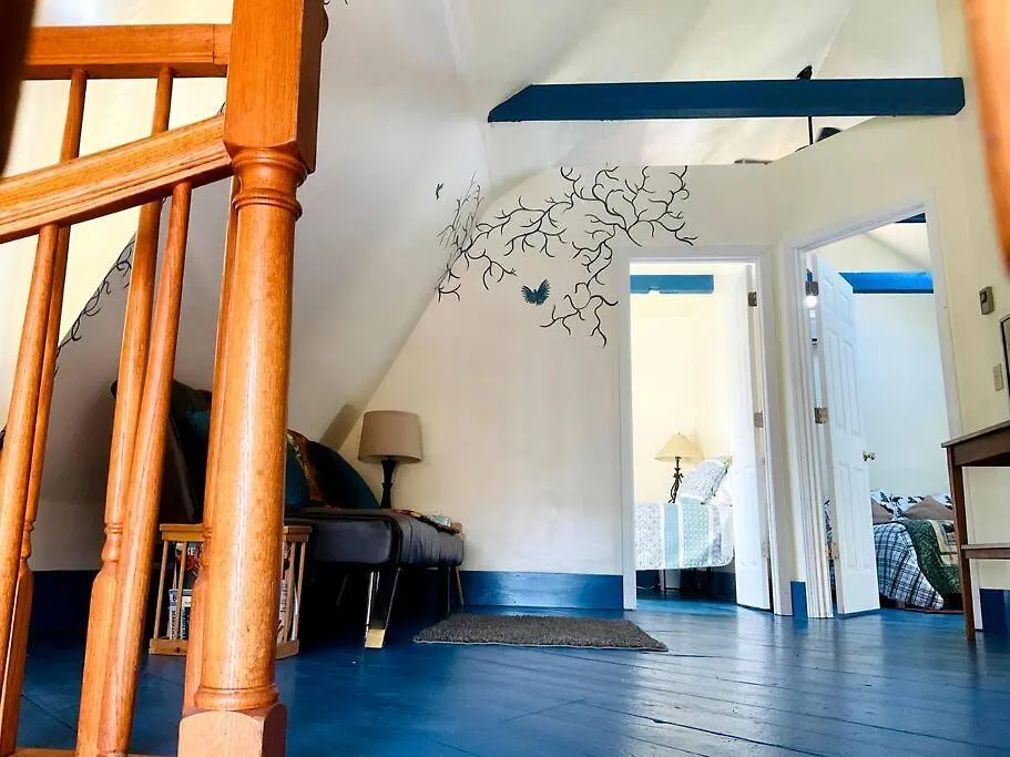 3 Bedroom 2 Bath Carriage House * Bar Harbor