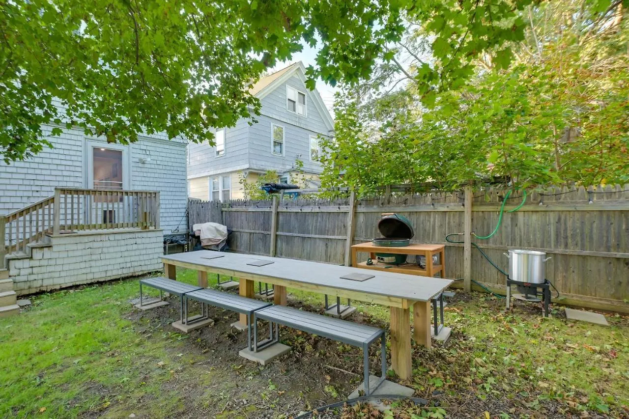Historic About 2 Blocks To Main St! Holiday home Bar Harbor