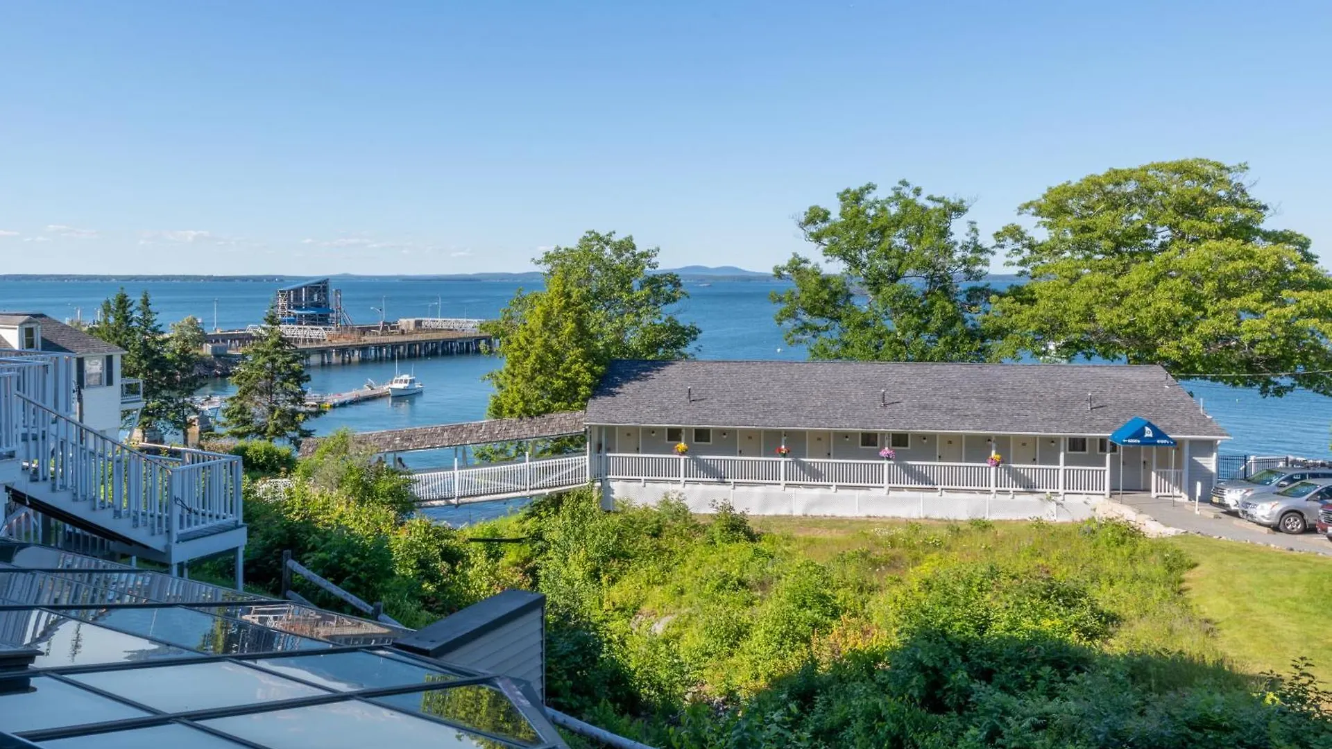 Atlantic Oceanside & Conference Center Hotel 3*