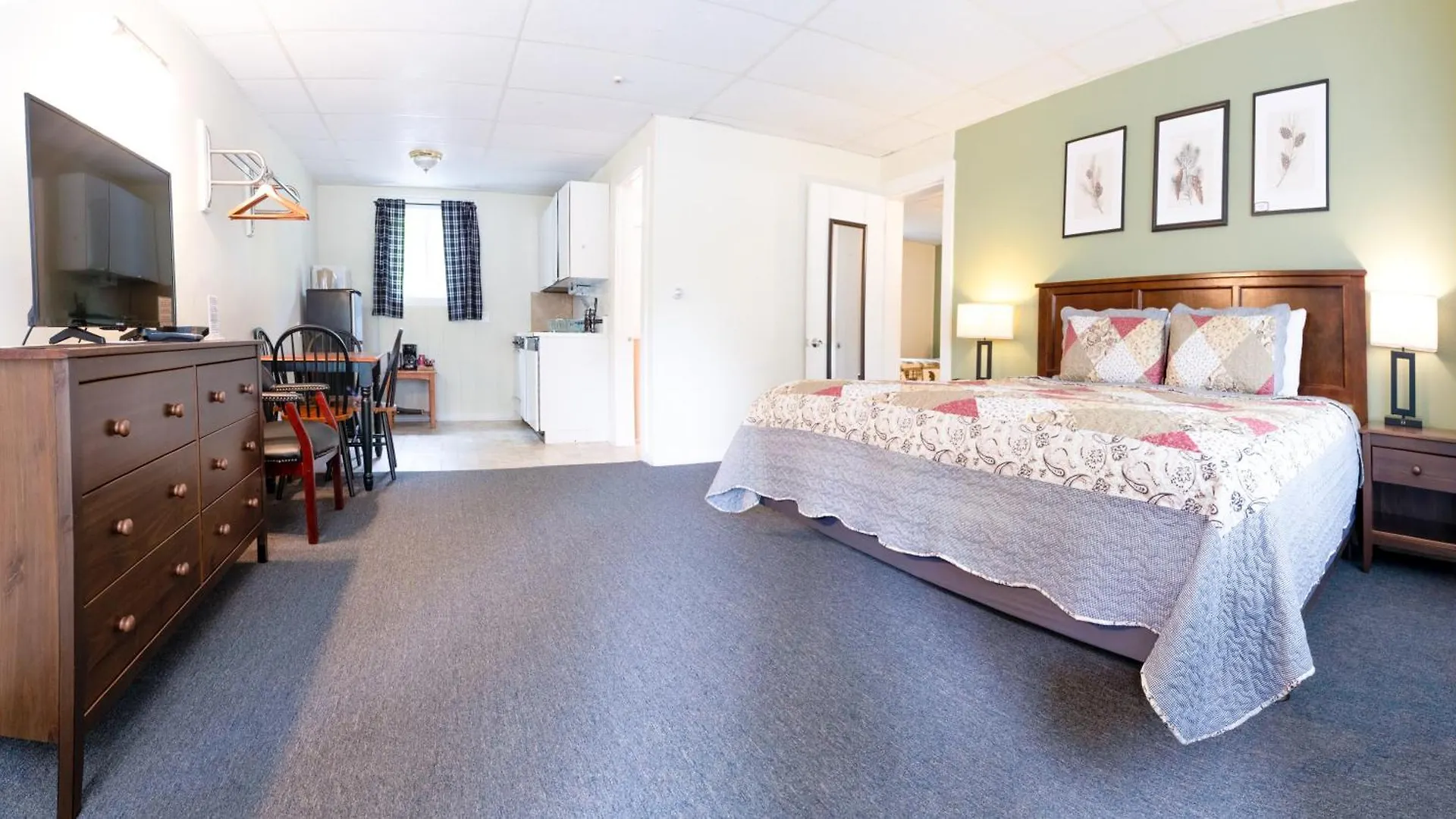 Acadia Pines Motel 2*