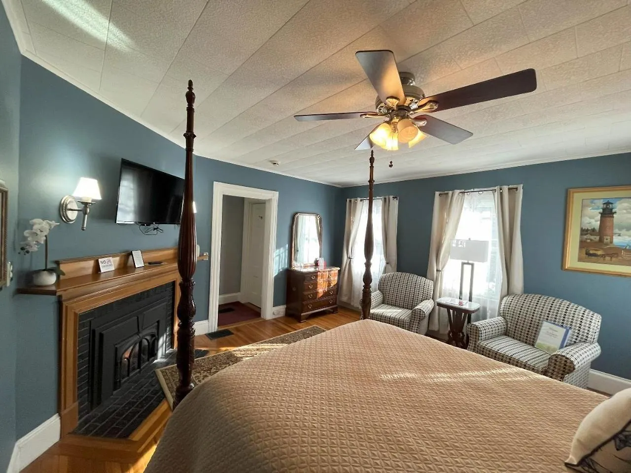 Saltair Waterfront Inn