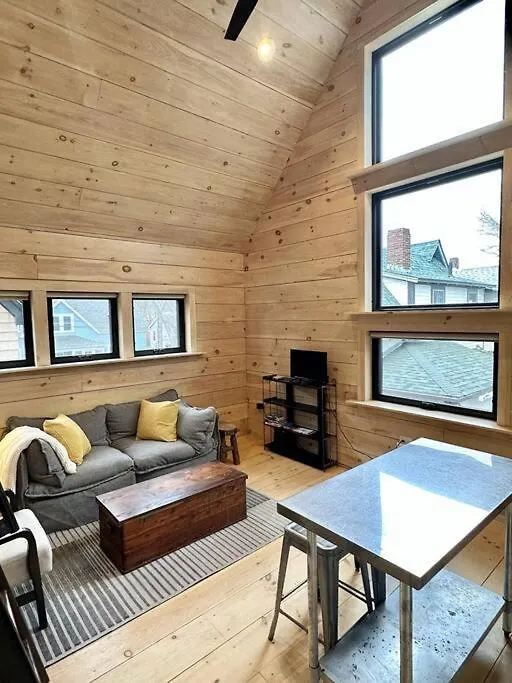 Cozy In The Heart Of Sea Smoke Holiday home *