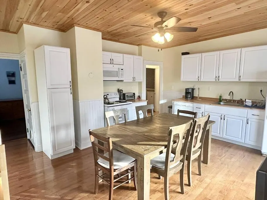 Large 4br House Downtown Bar Harbor! Eden Garden Bar Harbor