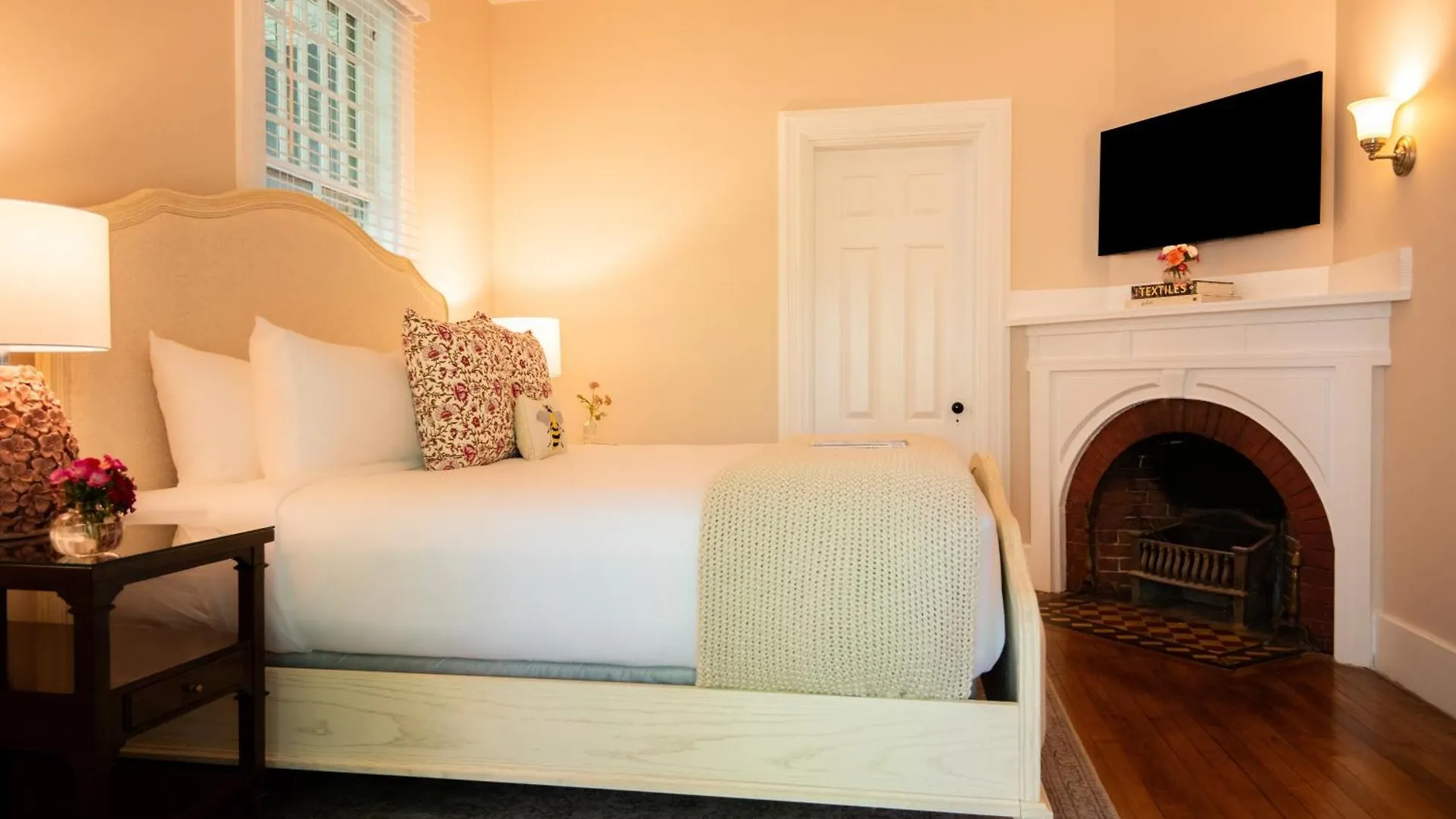 Cleftstone Inn