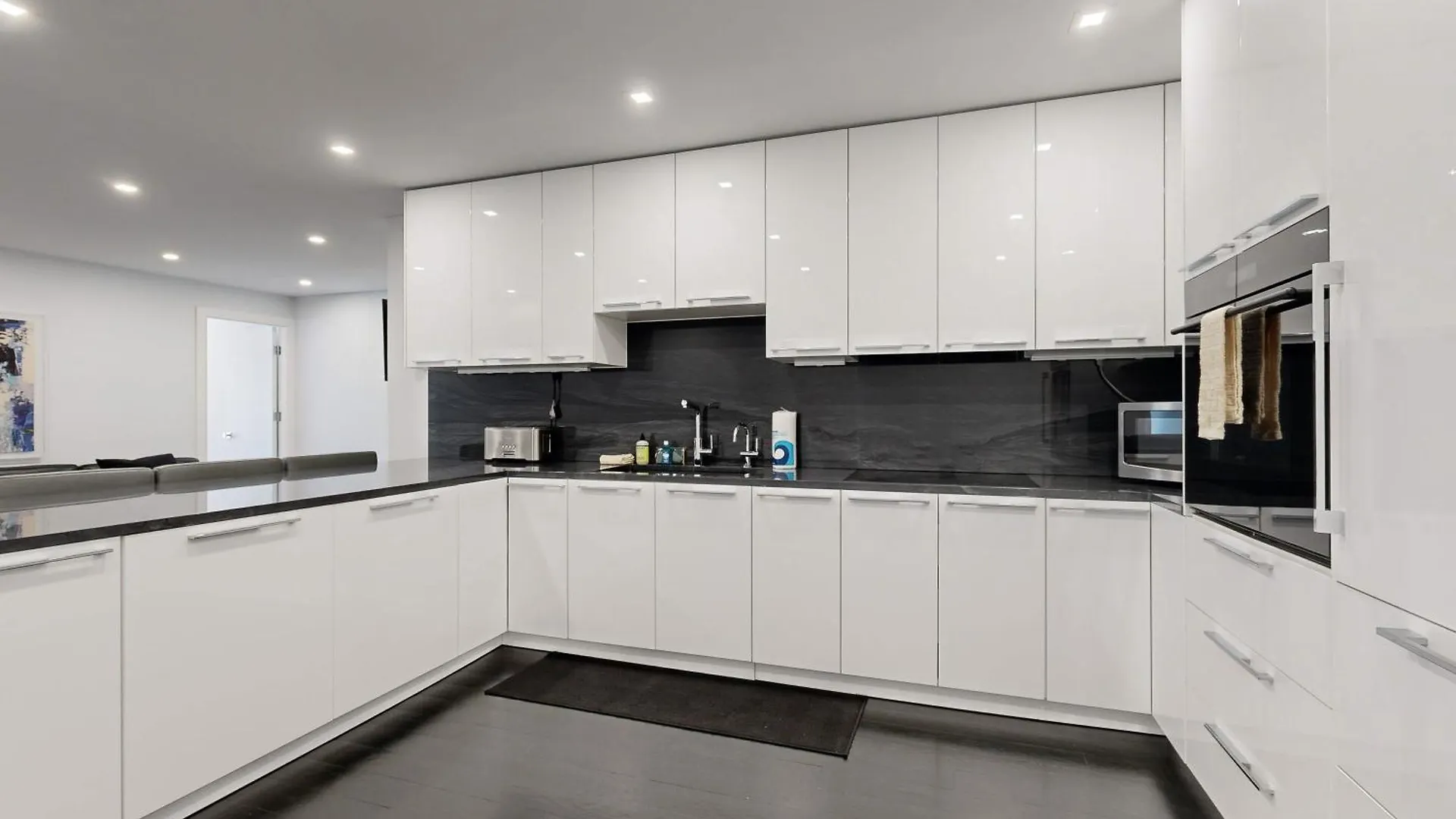 The 1-main St Apartment *