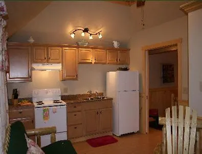 Hinckleys Apartment *