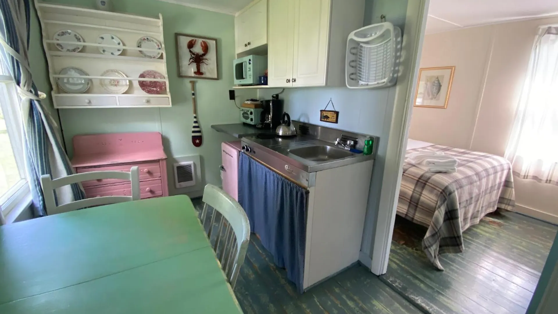 & Holiday home *