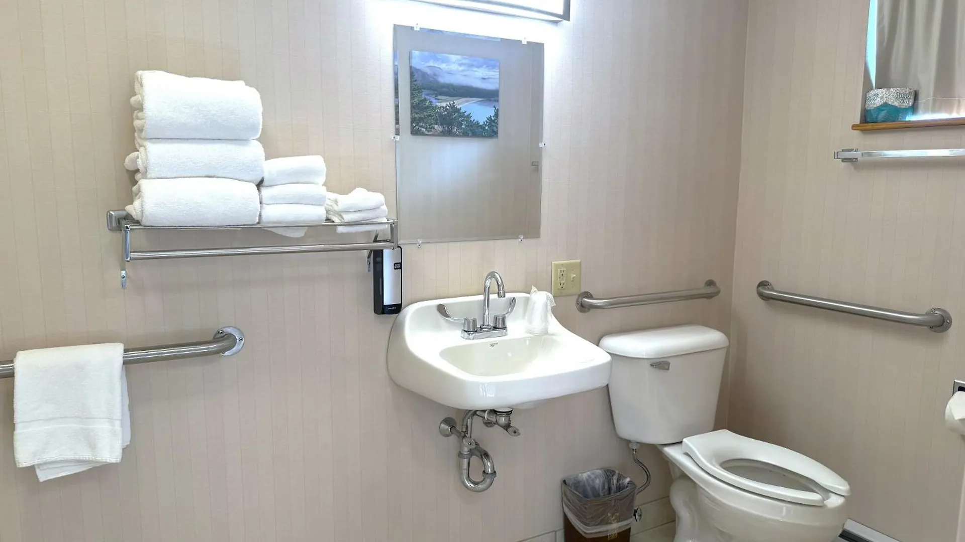 Atlantic Eyrie Otel