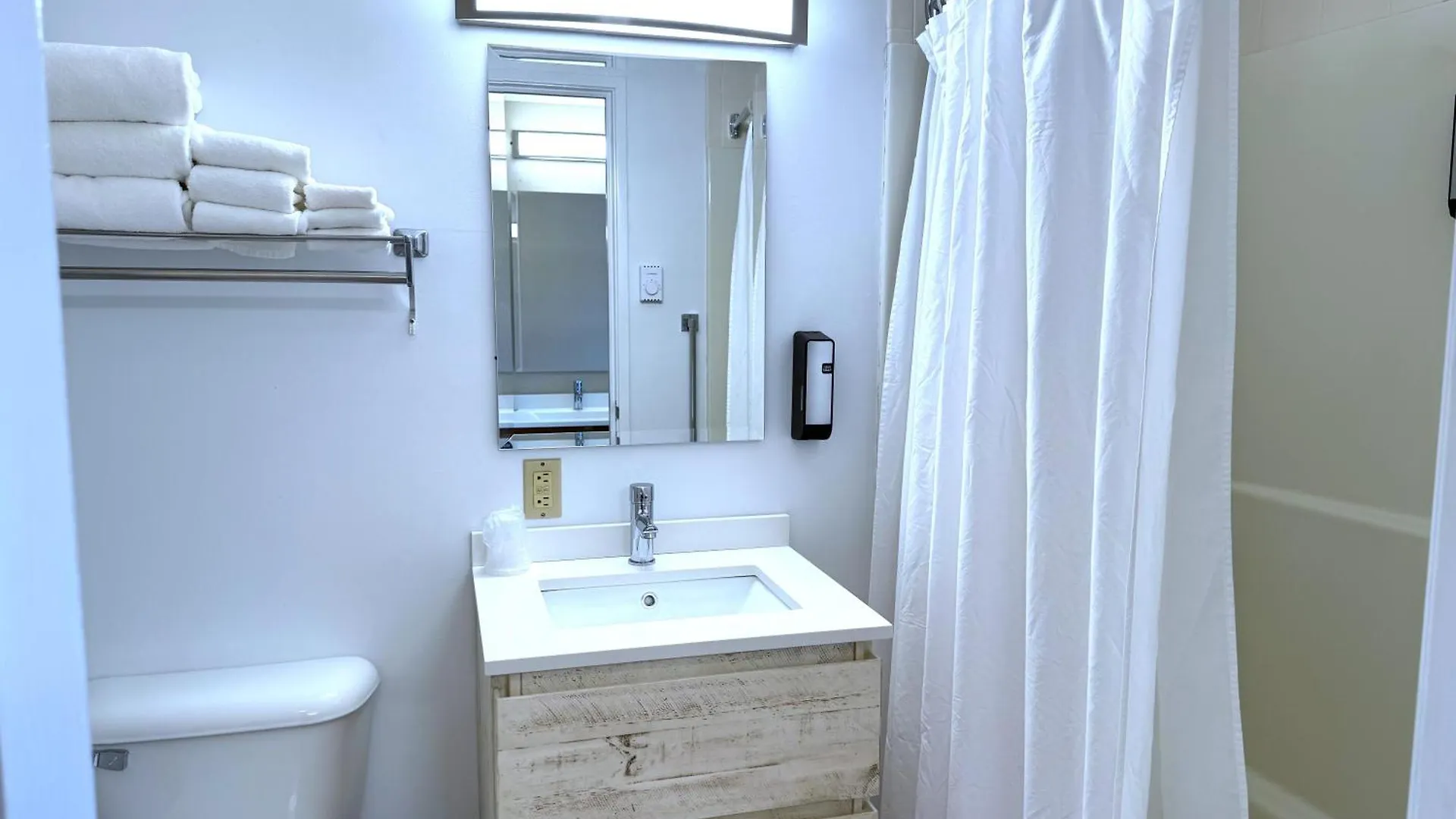 Atlantic Eyrie Otel 2*