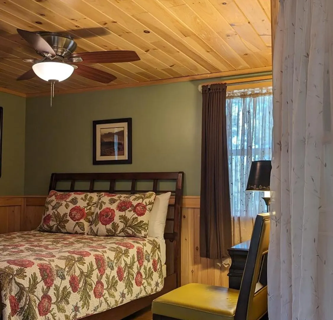 Hinckleys Dreamwood Bar Harbor