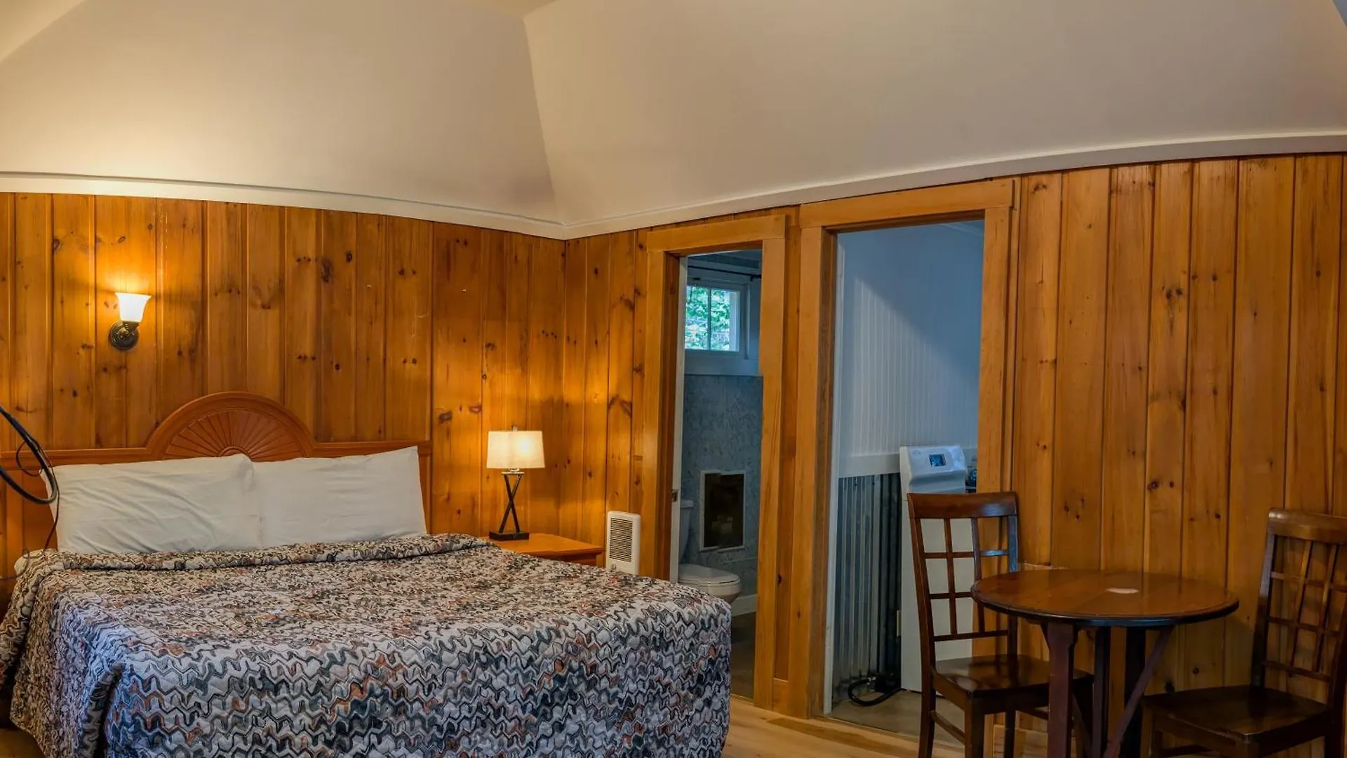 Hinckleys Dreamwood Motel Bar Harbor