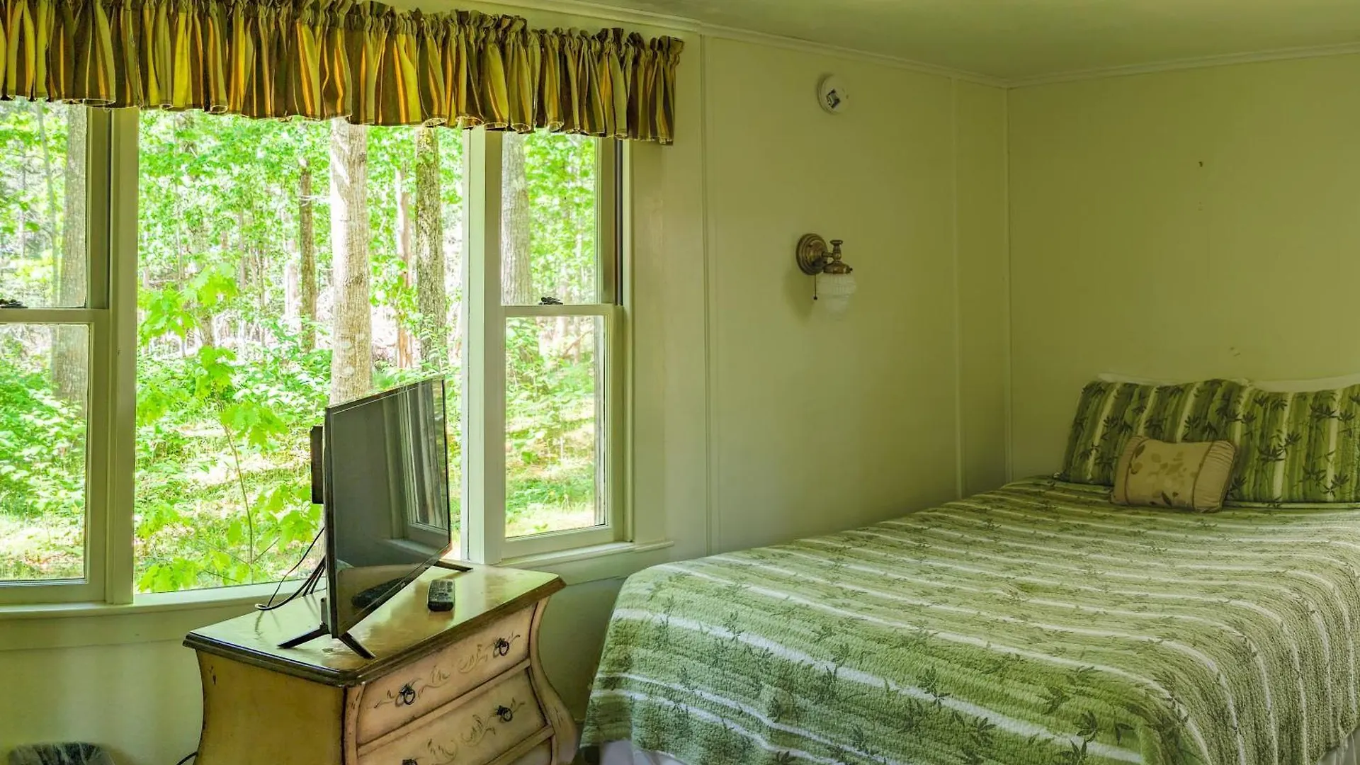 Motel Hinckleys Dreamwood *