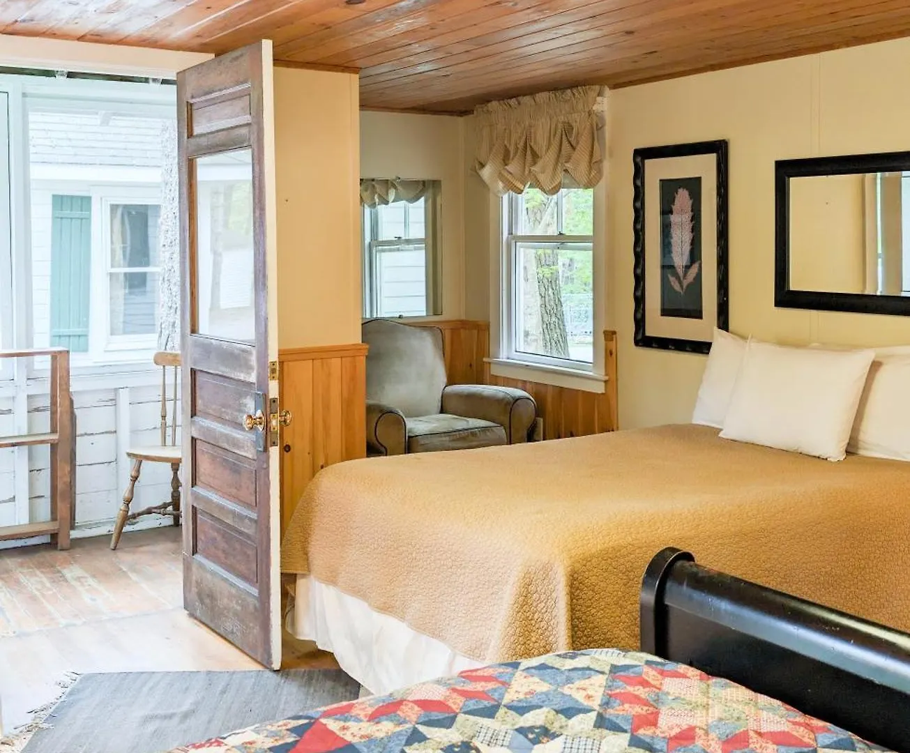 Motel Hinckleys Dreamwood