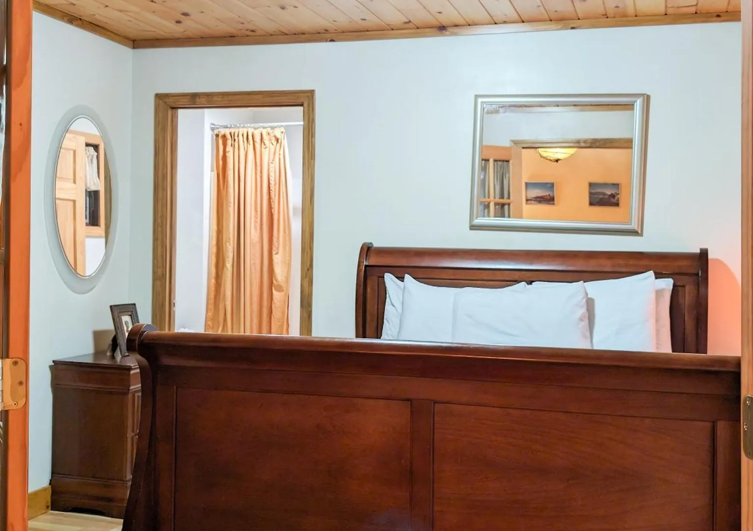 Hinckleys Dreamwood * Bar Harbor