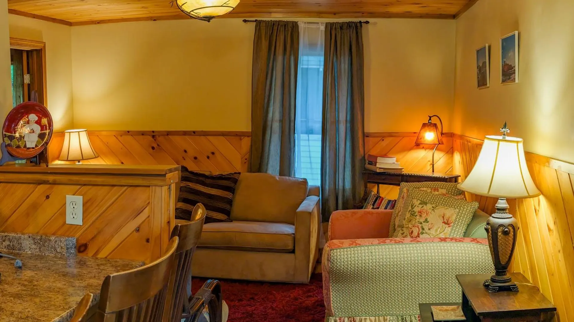 Hinckleys Dreamwood * Bar Harbor