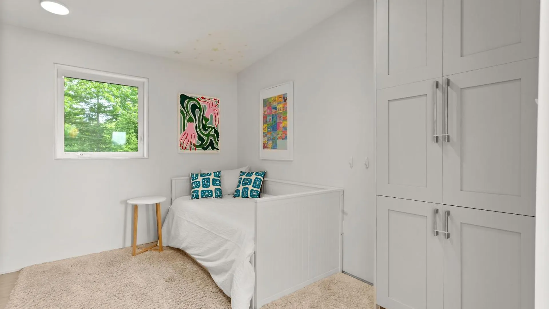 Private Oasis Easy Access To Park And Town Holiday home