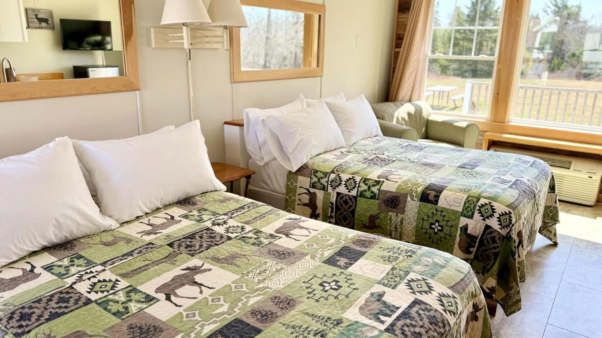 Eden Village And 2*