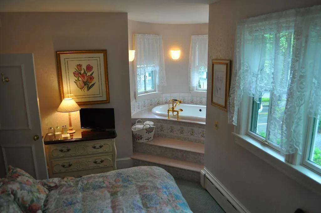 Bed & Breakfast Stone Throw Bar Harbor