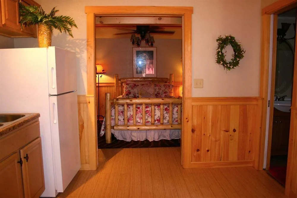 Hinckleys Apartment Salsbury Cove