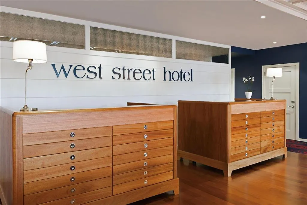 Hotel West Street