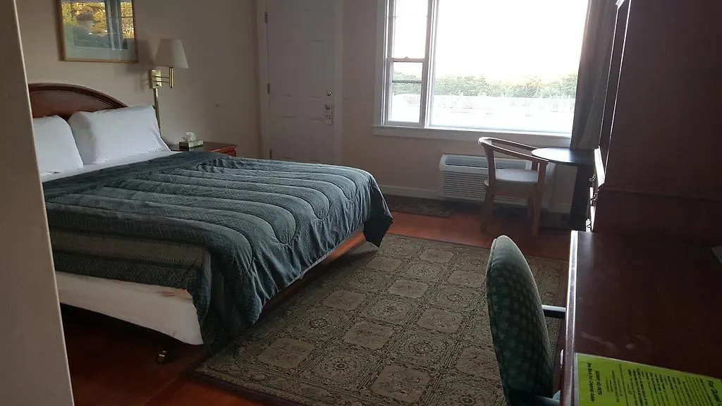 Acadia Ocean View Hotel