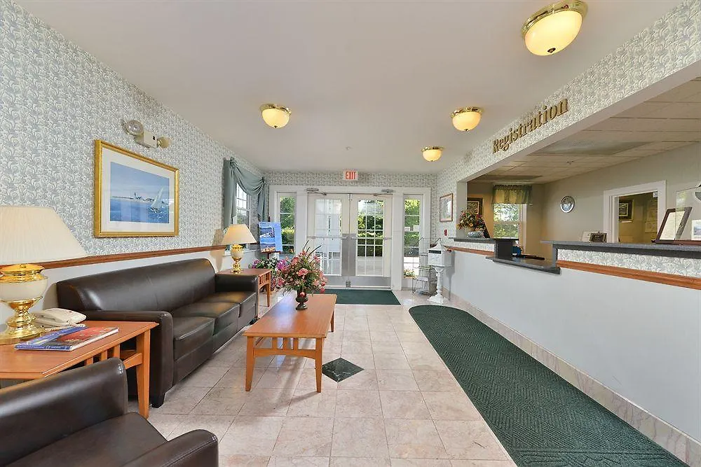 Acadia Hotel 3*