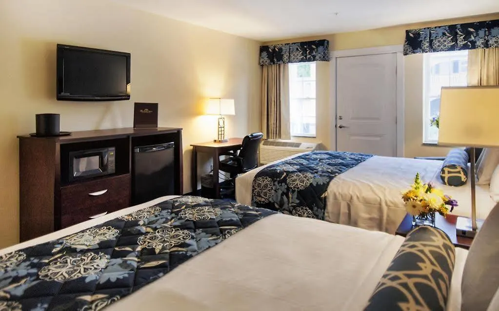 Manor Hotel 3*