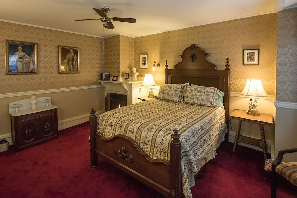 Cleftstone Inn