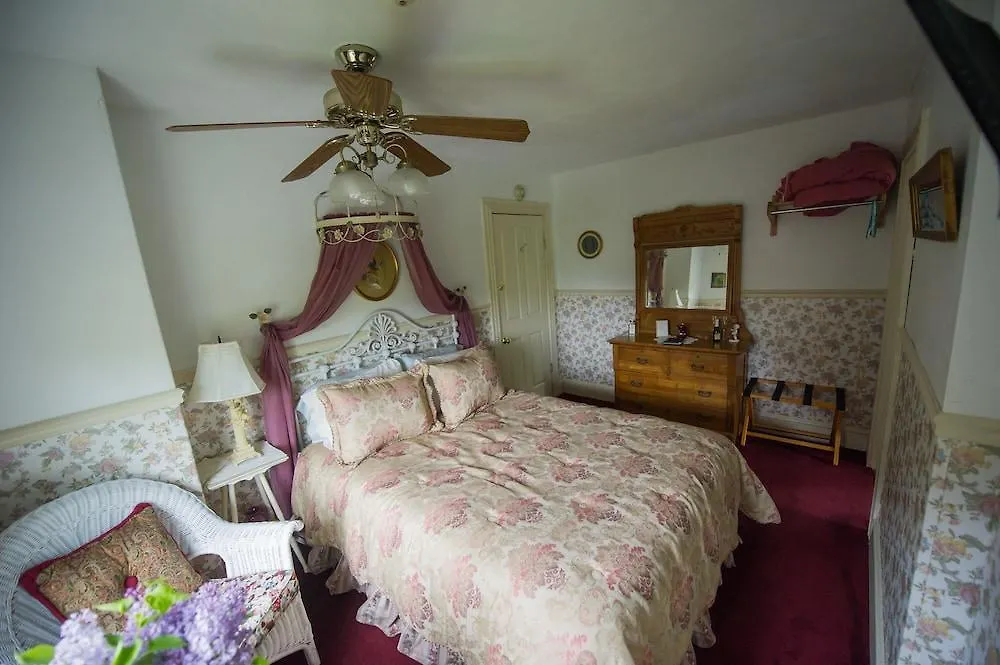 Cleftstone Inn 3*