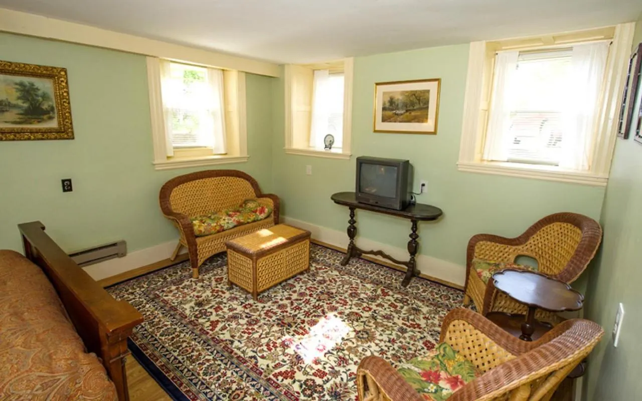 Thornhedge Bed and breakfast 3*