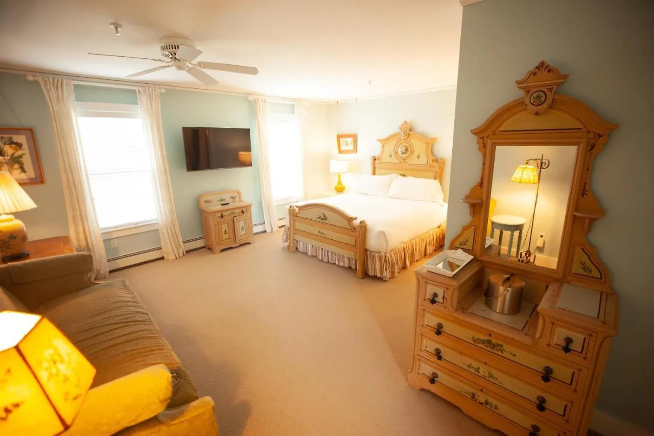 Yellow House 3*