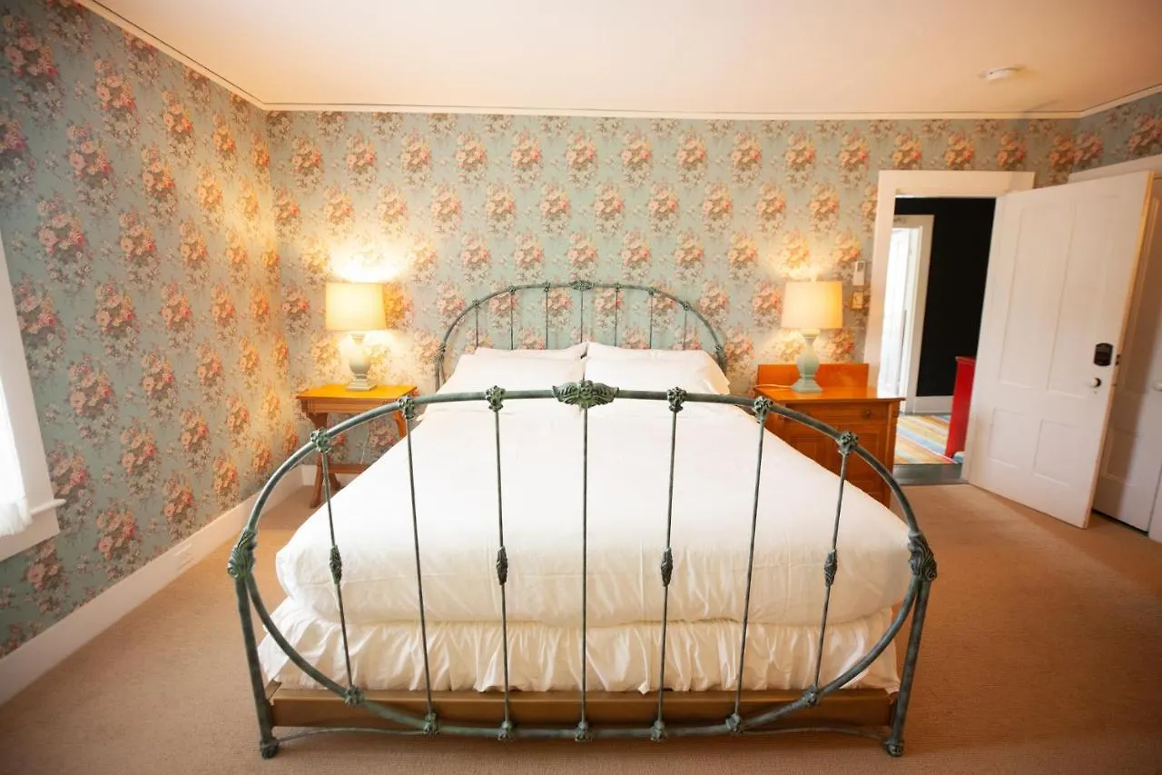 Yellow House 3*