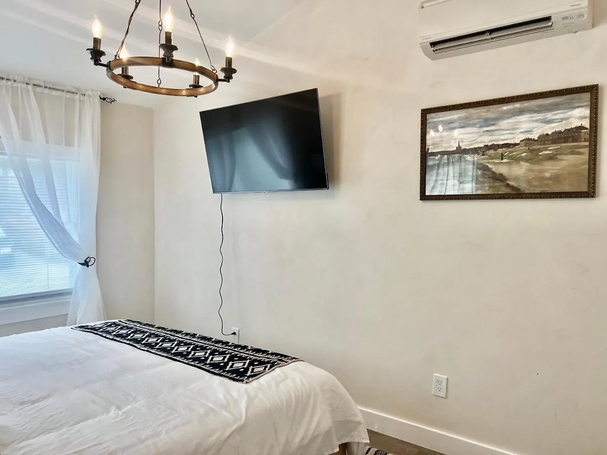 The Reminisce Vacation 5br/3bt,downtown Bh Holiday home *